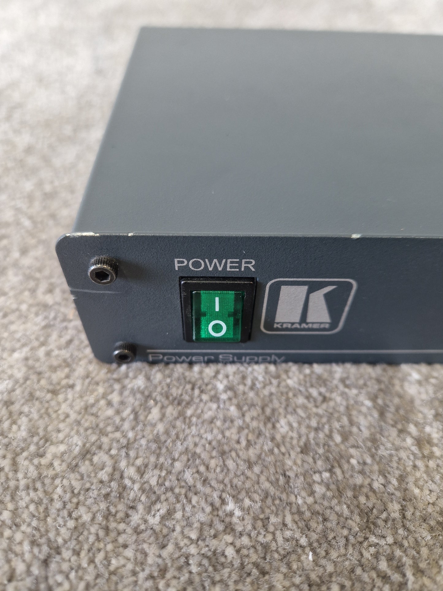Kramer VA-50P 12V DC Rackmount Power Distributor – Spares or Repair – 6-Port AV Supply Unit