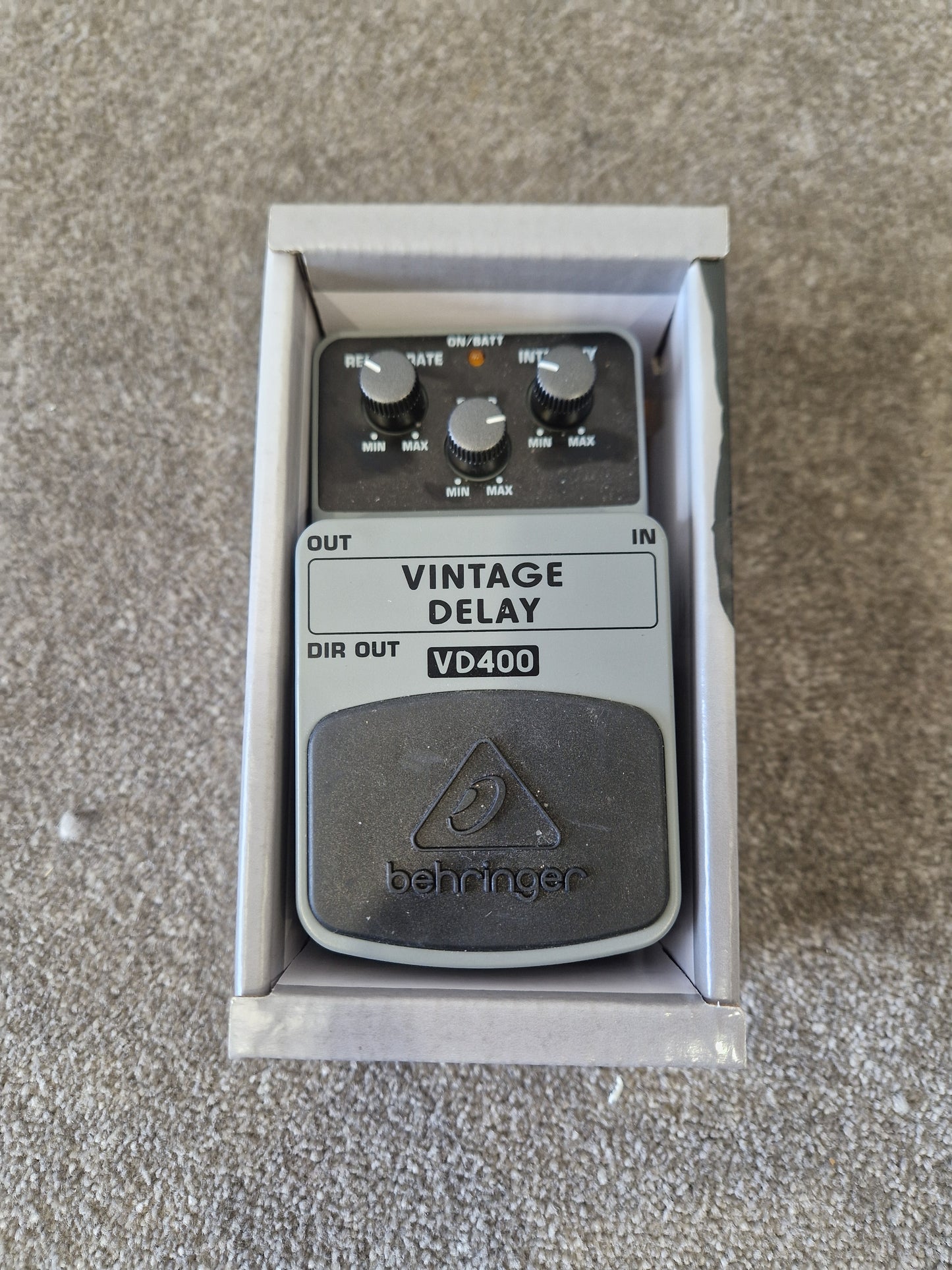 Behringer Vd400 - Vintage-Style Overdrive Pedal, True Bypass - Excellent w/ Original Box & Manuals