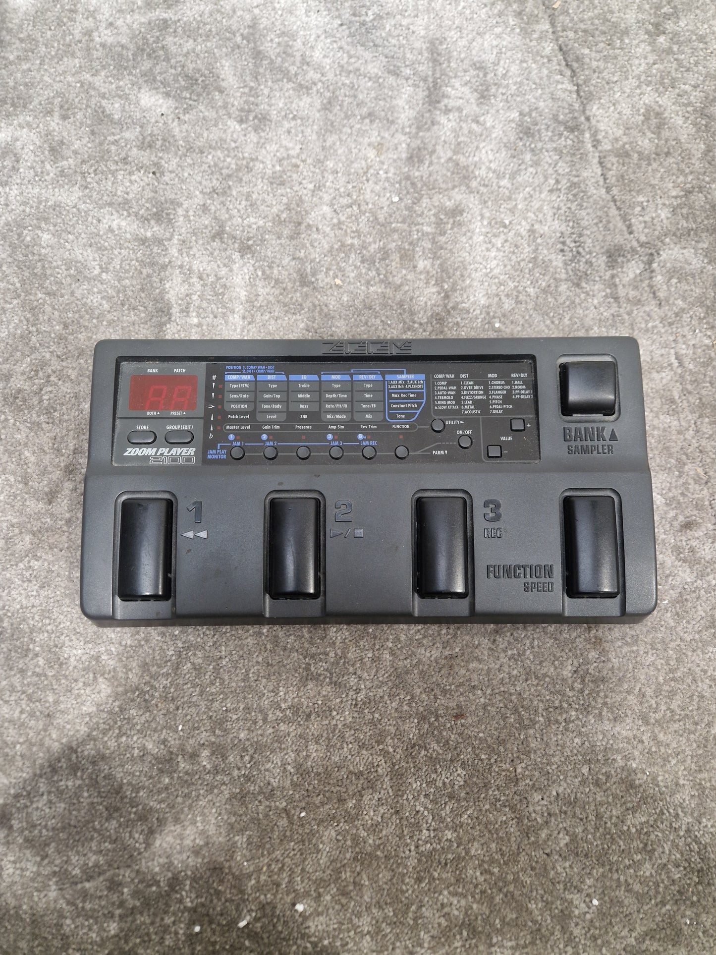 Zoom 2100 Effects Pedal - Multi-Effects, 24-bit Processing - Very Good w/ Original Box & Power Supply & Manuals