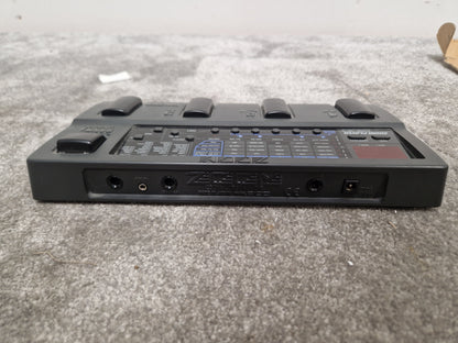 Zoom 2100 Effects Pedal - Multi-Effects, 24-bit Processing - Very Good w/ Original Box & Power Supply & Manuals