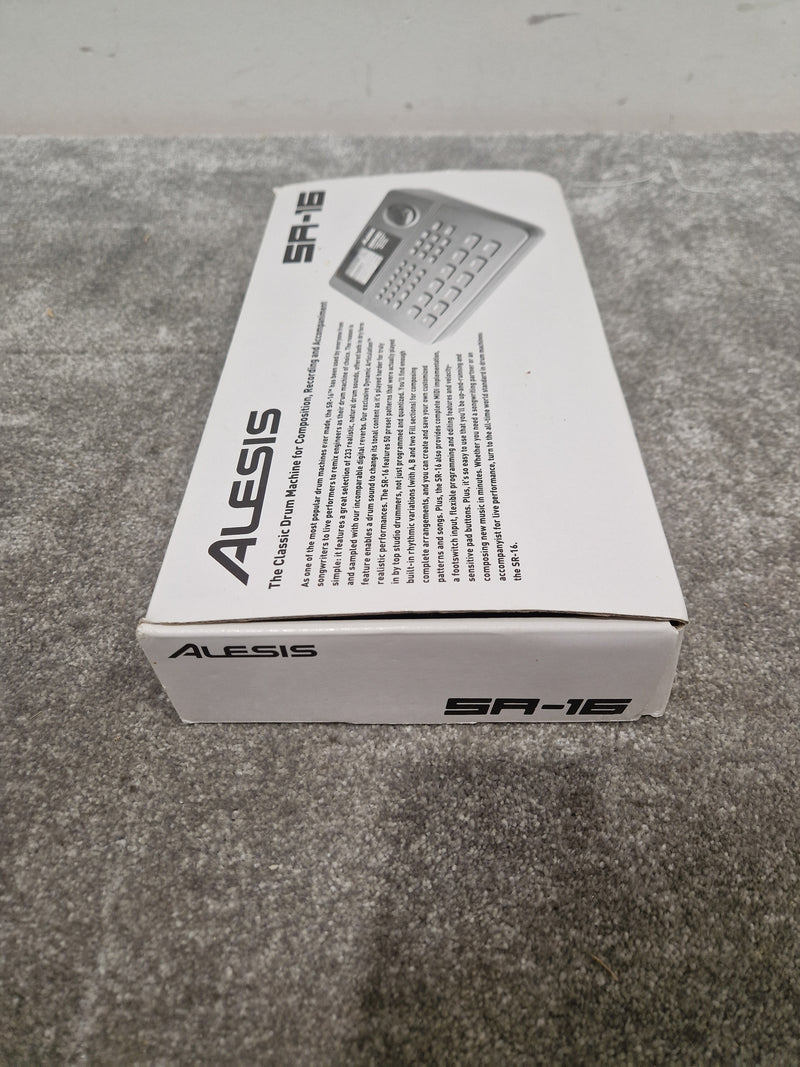 Alesis Sr-16 Drum Machine - 16-Bit, 24 Tracks - Excellent w/ Original Box & Power Supply & Manuals - Image 5