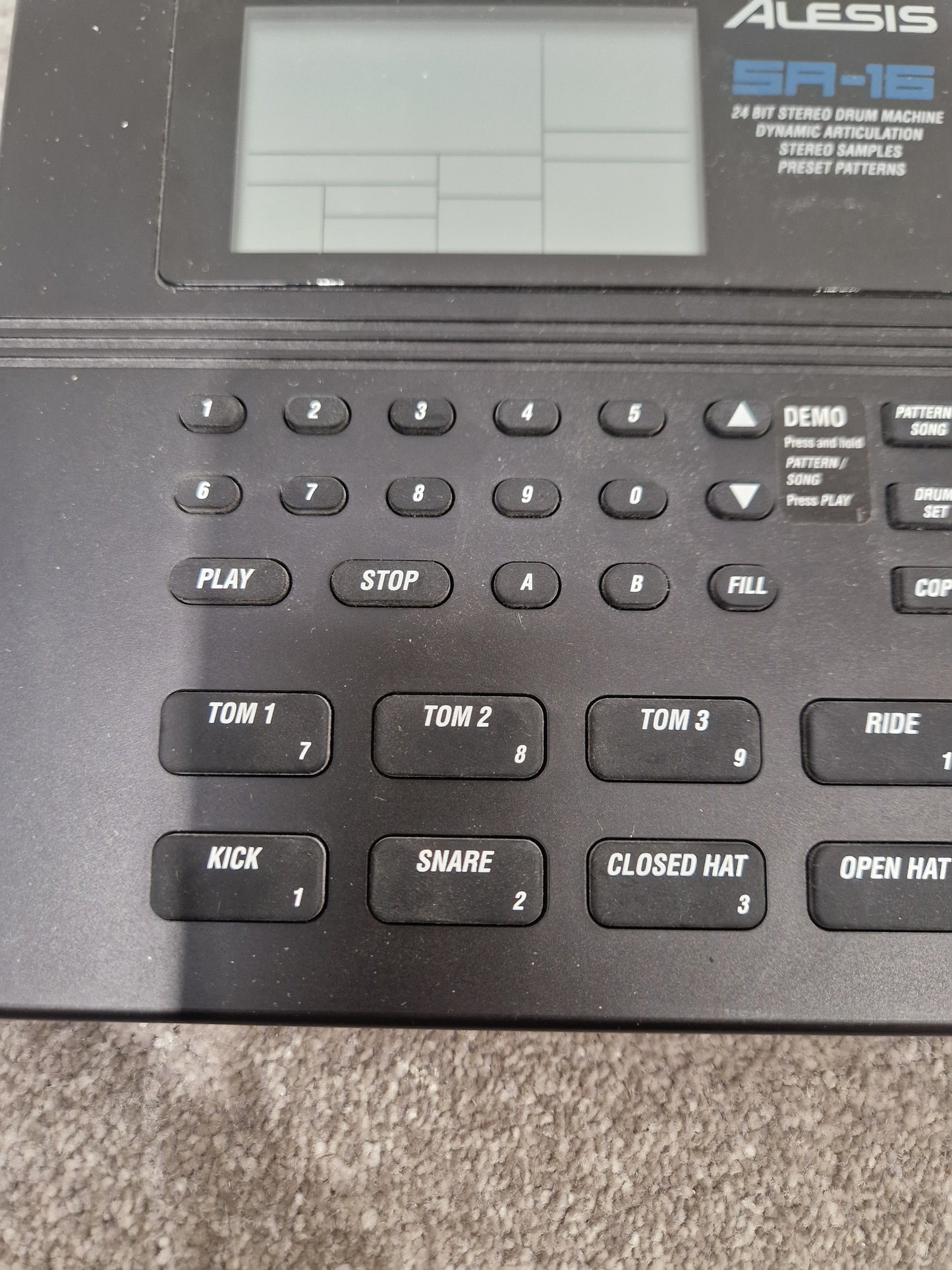 Alesis Sr-16 Drum Machine - 16-Bit, 24 Tracks - Excellent w/ Original Box & Power Supply & Manuals