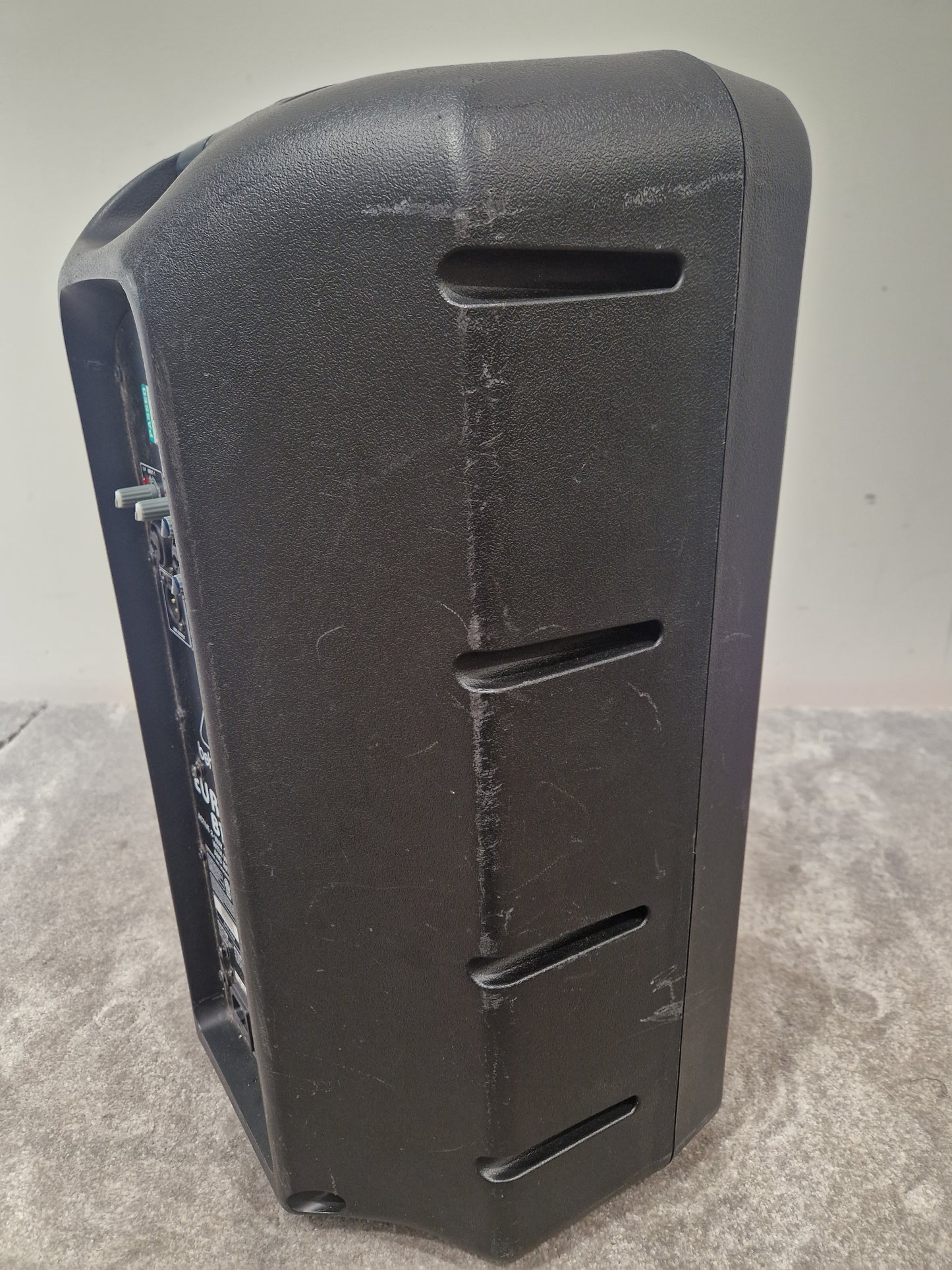 Behringer Eurolive B112d - Active PA Speaker, 1000W - Good w/ Power Supply
