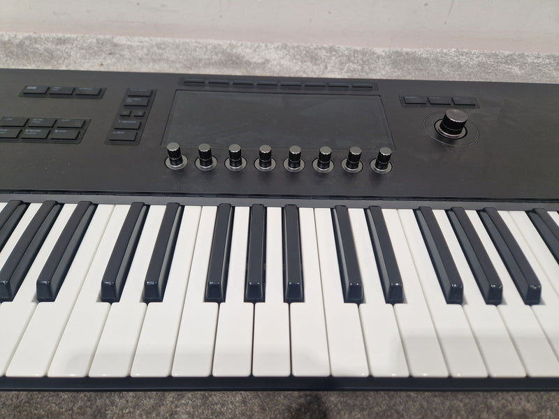 Kontrol S49 Mk3 - 49-Key MIDI Controller, USB Connectivity - Excellent w/ Original Box & Power Supply - Image 6