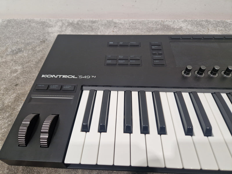 Kontrol S49 Mk3 - 49-Key MIDI Controller, USB Connectivity - Excellent w/ Original Box & Power Supply - Image 7