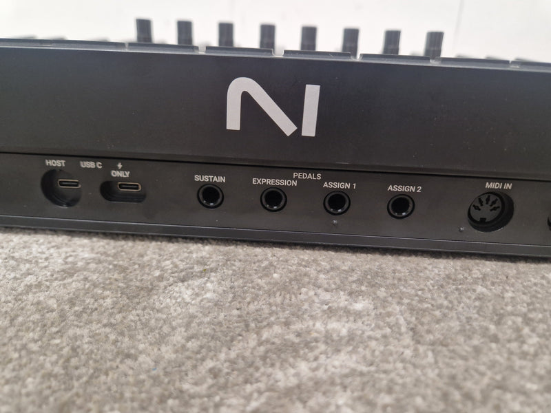 Kontrol S49 Mk3 - 49-Key MIDI Controller, USB Connectivity - Excellent w/ Original Box & Power Supply - Image 10