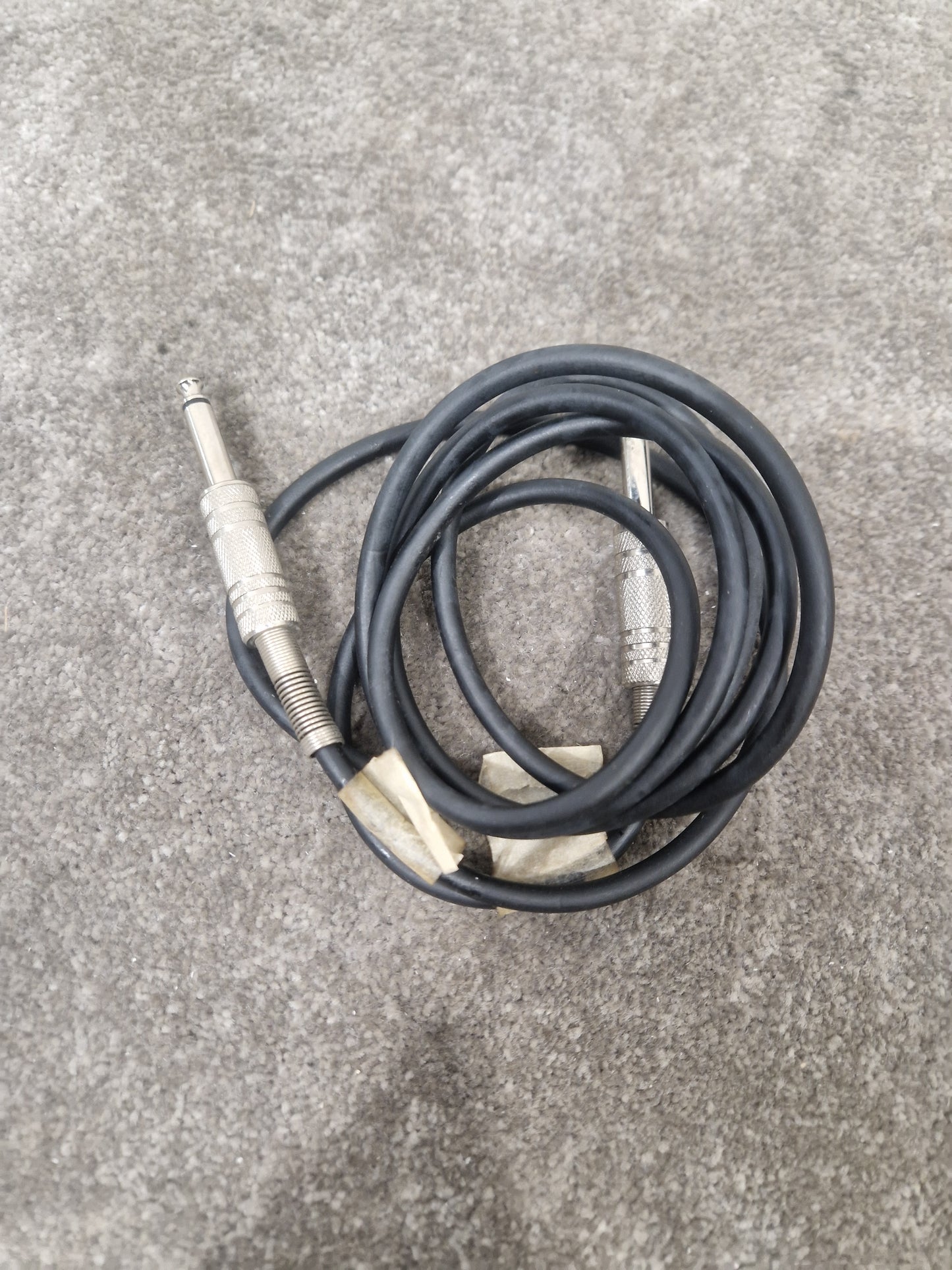 5ft Unbranded Guitar Cable - Durable, Reliable - Excellent