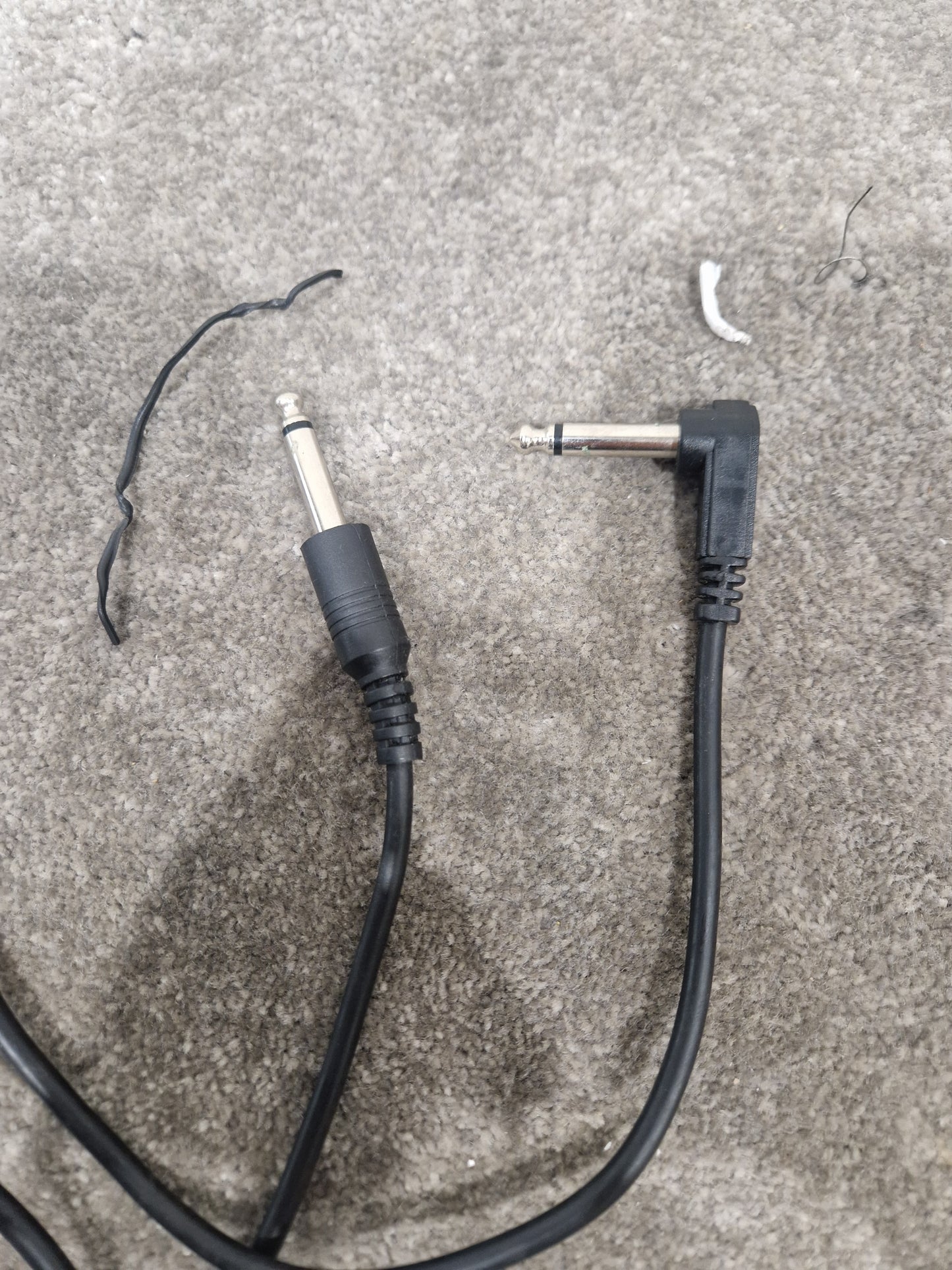 10ft Unbranded Guitar Cable - Durable, Reliable - Excellent