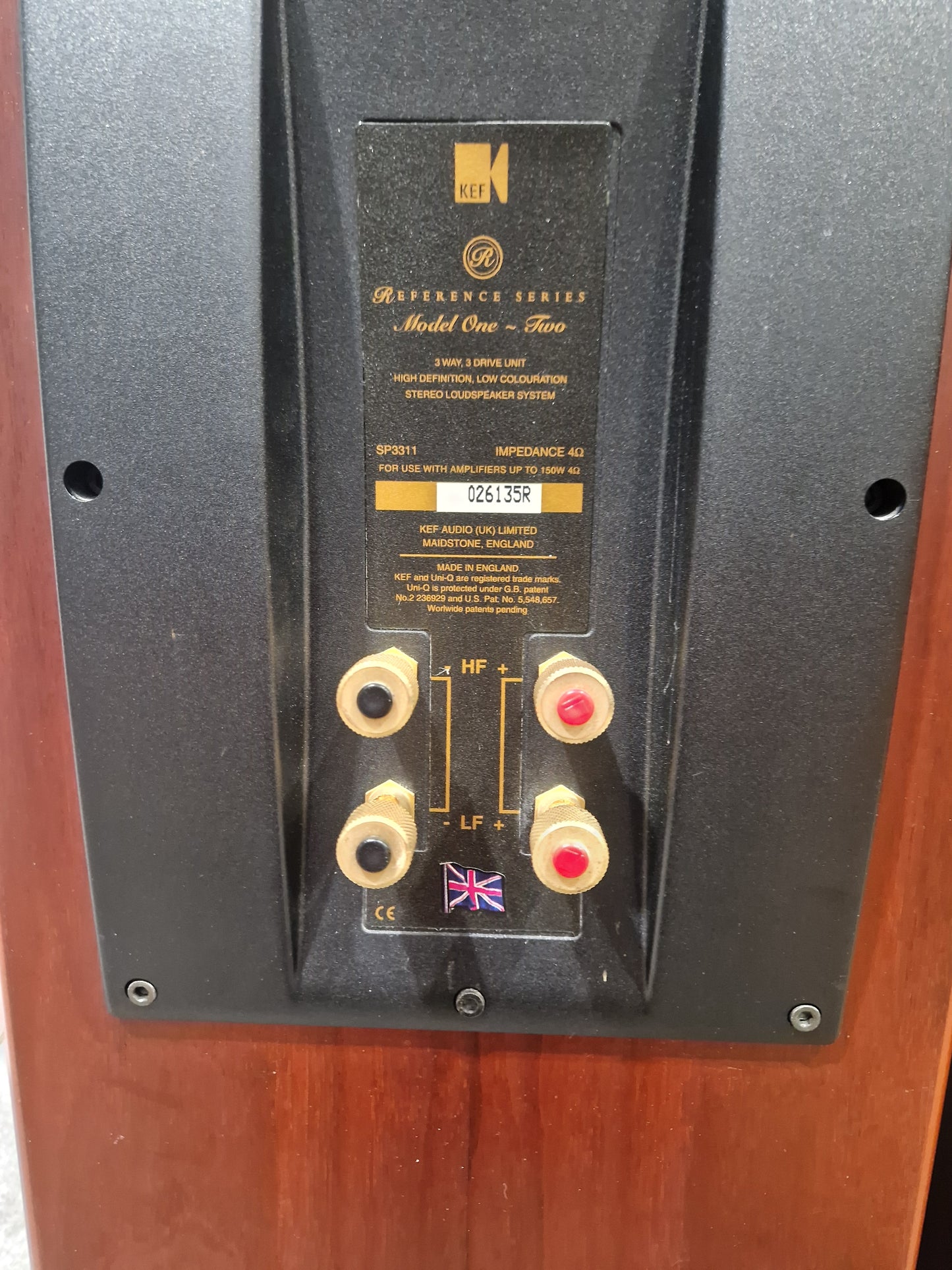 Pair of KEF Reference Series Model One ~ Two High-Fidelity Speakers, Uni-Q Driver Array - Excellent w/ Feet for speaker