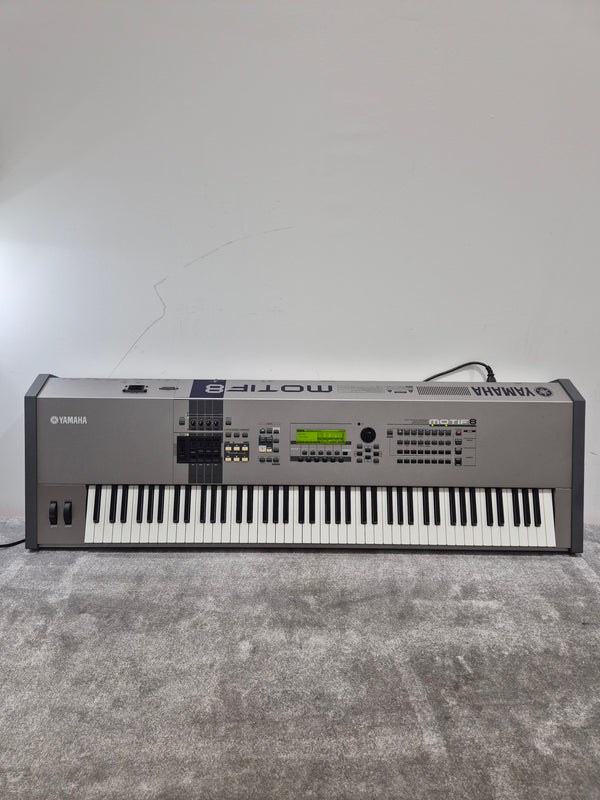 Yamaha Motif 8 Synth Keyboard - 88-Key Synthesizer - Very Good w/ Power Supply