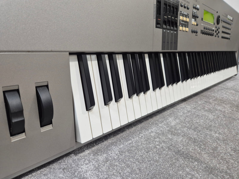 Yamaha Motif 8 Synth Keyboard - 88-Key Synthesizer - Very Good w/ Power Supply - Image 5