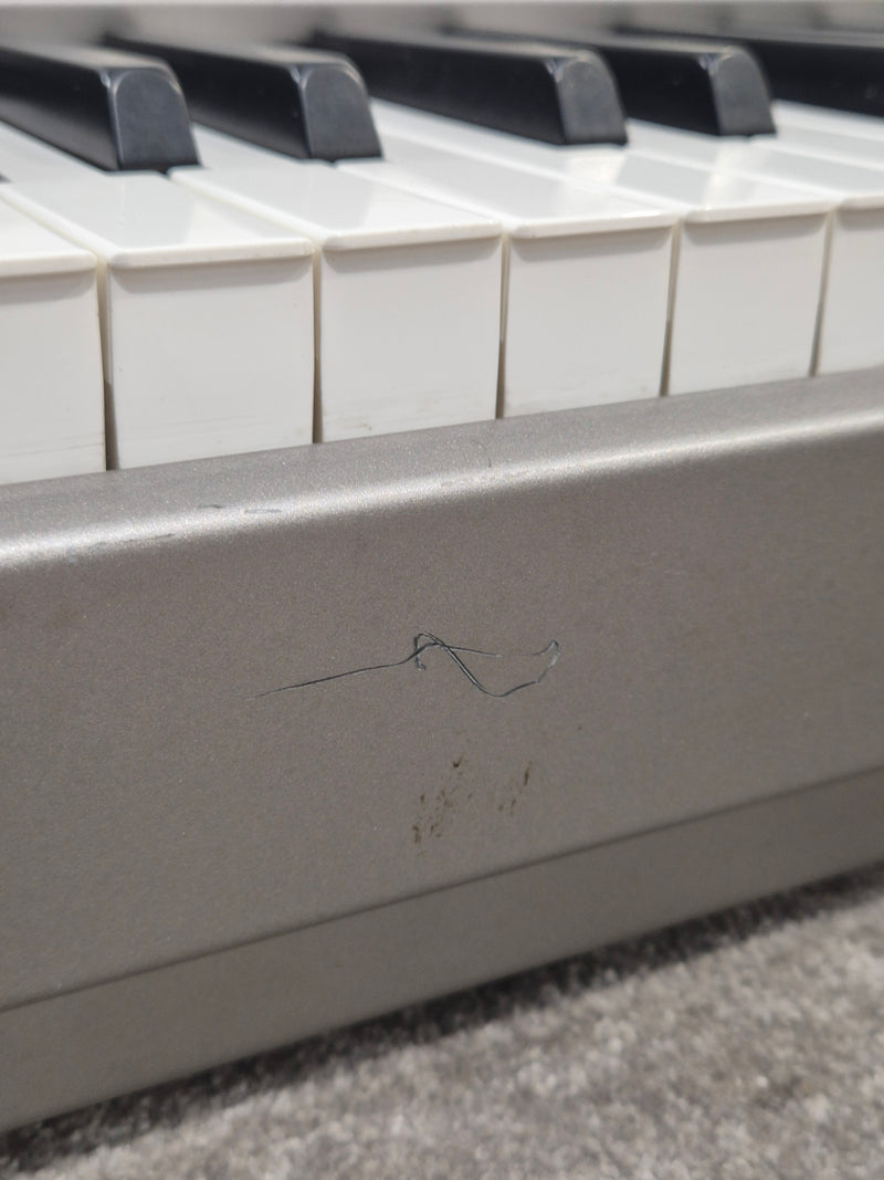 Yamaha Motif 8 Synth Keyboard - 88-Key Synthesizer - Very Good w/ Power Supply - Image 10