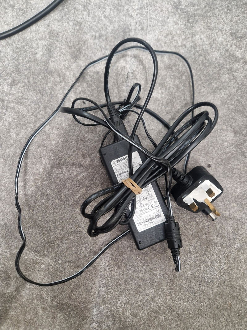 Yamaha Dgx 670 Keyboard - 88-Key Weighted Action, GHS Keyboard - Excellent w/ Original Box & Power Supply & Keyboard stand & seat - Image 12