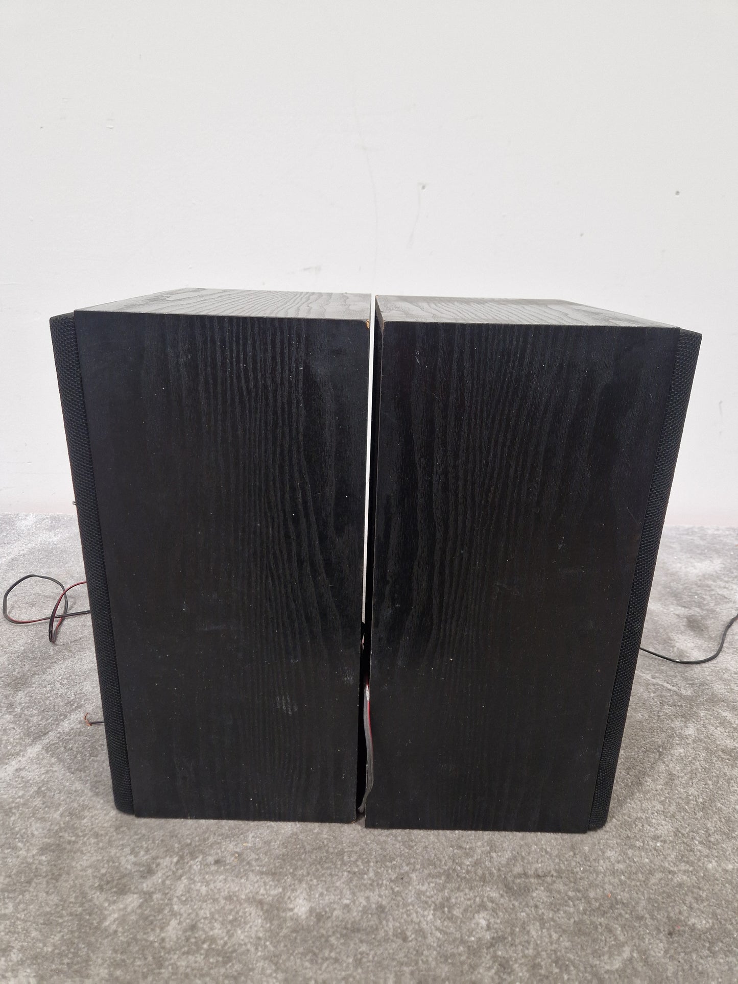 Pair of Pioneer Hi-fi Speakers - High Fidelity Audio, Excellent Sound Quality - Excellent