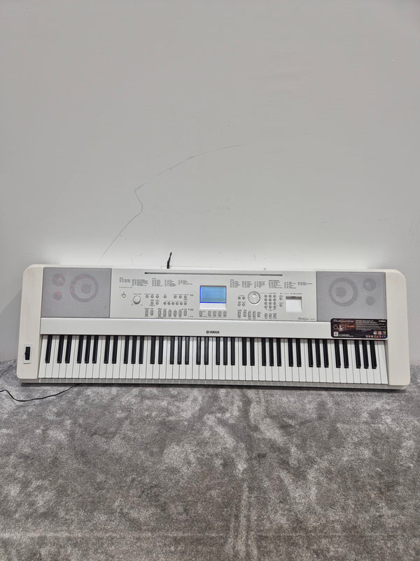 Yamaha DGX660 Keyboard - 88 Weighted Keys - Fair w/ Power Supply