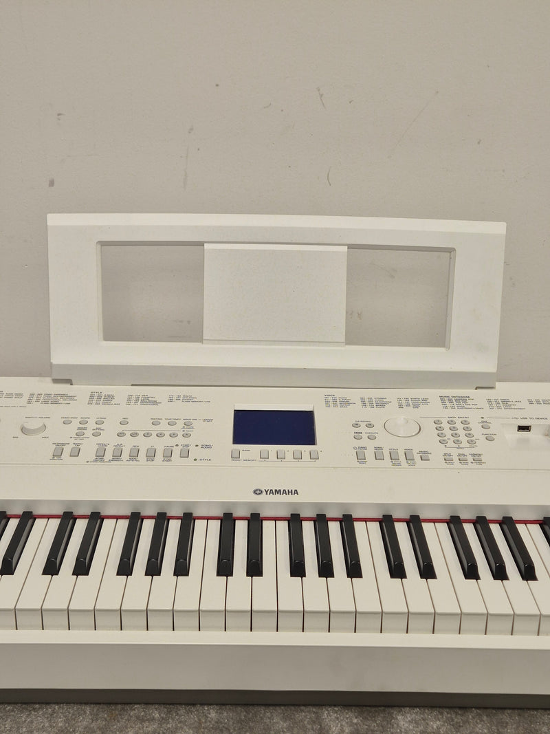 Yamaha DGX660 Keyboard - 88 Weighted Keys - Fair w/ Power Supply - Image 7
