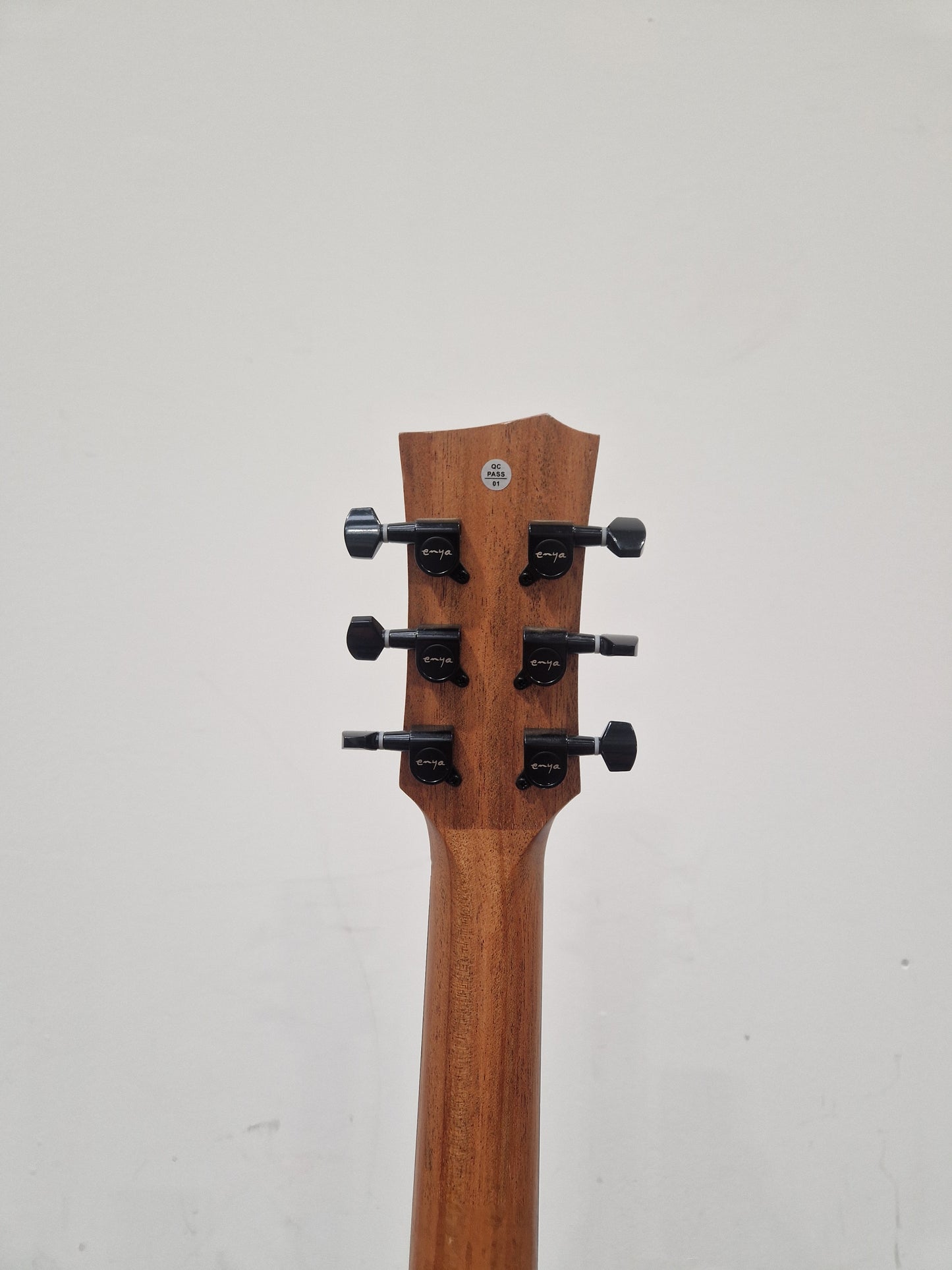 Enya Em/x0/bk Acoustic Guitar - Carbon Fiber Construction, Travel-Friendly - Excellent w/ Soft Case