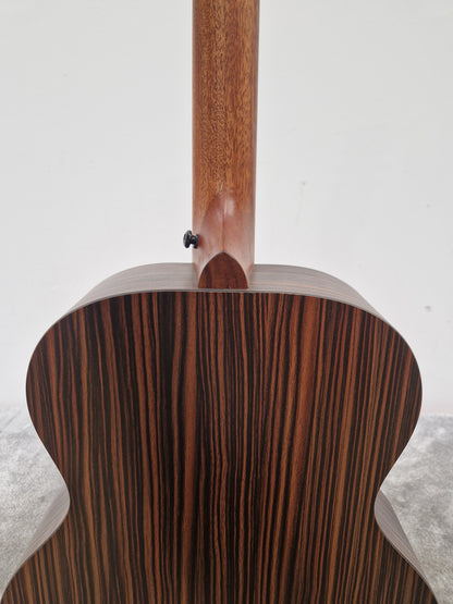 Enya Ea-x1-pro Acoustic Guitar - Carbon Fiber Construction, Travel-Friendly - Excellent w/ Manuals & Soft Case & Guitar acessories