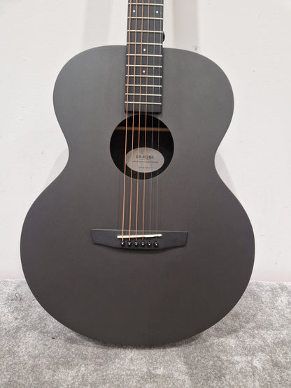 Enya Ea-xo-bk Acoustic Guitar - Carbon Fiber Construction, Built-in Electronics - Mint w/ Soft Case
