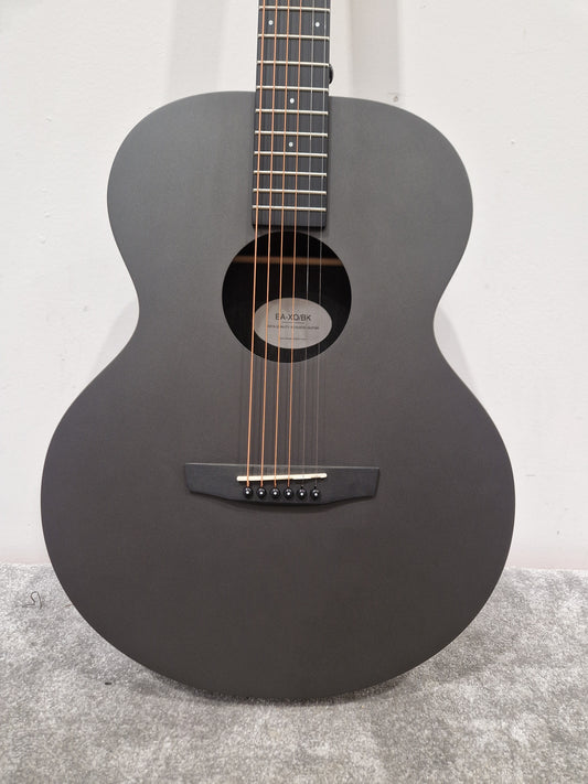 Enya Ea-xo-bk Acoustic Guitar - Carbon Fiber Construction, Built-in Electronics - Mint w/ Soft Case