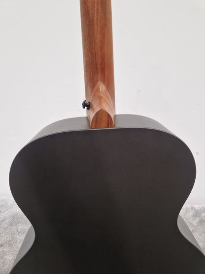 Enya Ea-xo-bk Acoustic Guitar - Carbon Fiber Construction, Built-in Electronics - Mint w/ Soft Case