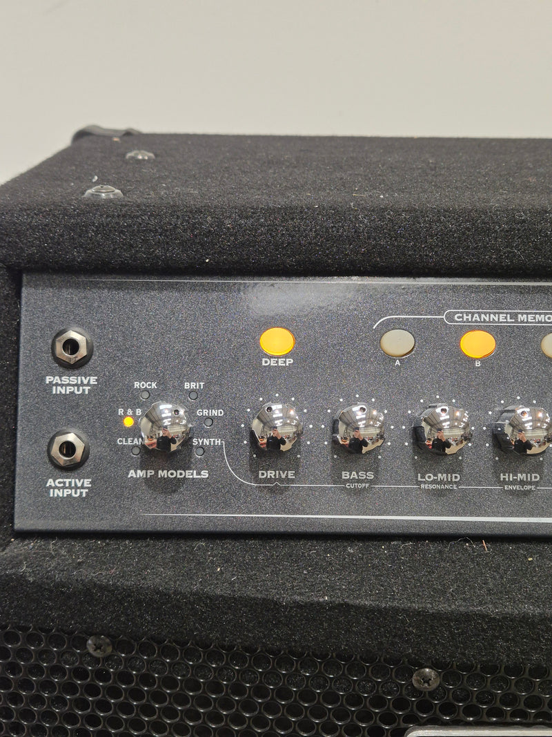 Line 6 Lowdown LD300 Bass Combo Amplifier - 300 Watts - Excellent w/ Power Supply - Image 2