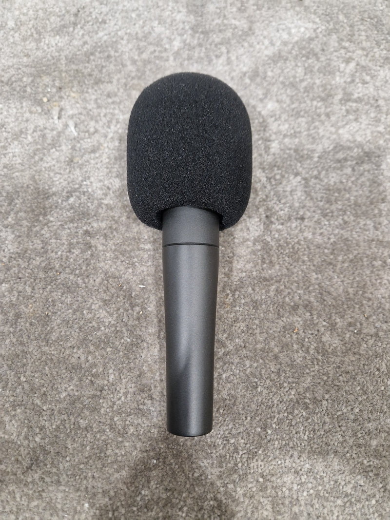Shure SM57 Dynamic Microphone - Cardioid Polar Pattern, Durable Build - Very Good w/ Soft Case & Mic holder mic cover - Image 2