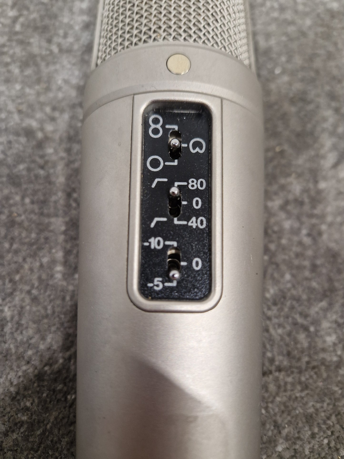Rode NT2-a Studio Condenser Microphone - Multi-Pattern, Large Diaphragm - Very Good w/ Soft Case & Mic holder