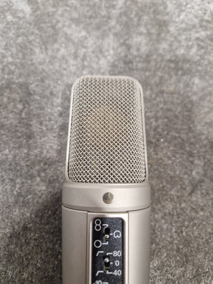 Rode NT2-a Studio Condenser Microphone - Multi-Pattern, Large Diaphragm - Very Good w/ Soft Case & Mic holder