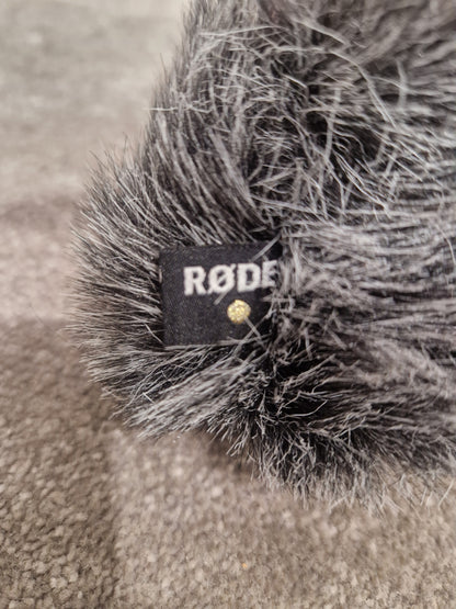 Rode NTG Windsheild Microphone Windscreen - Reduces Wind Noise, Durable - Excellent