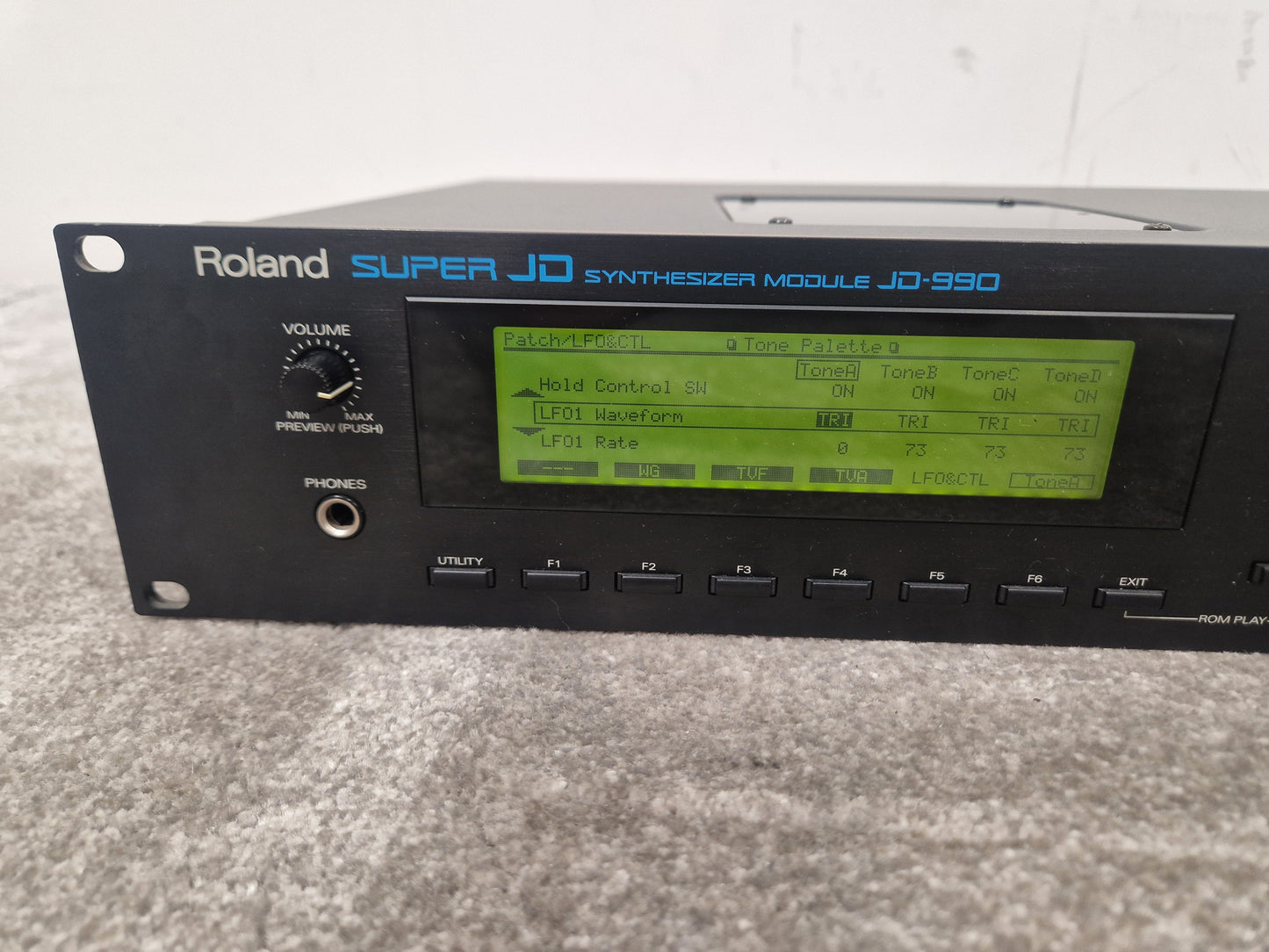 Roland JD-990 Super JD Synthesizer - 16-Voice Polyphony, Advanced Sound Engine - Excellent w/ Power Supply & Manuals