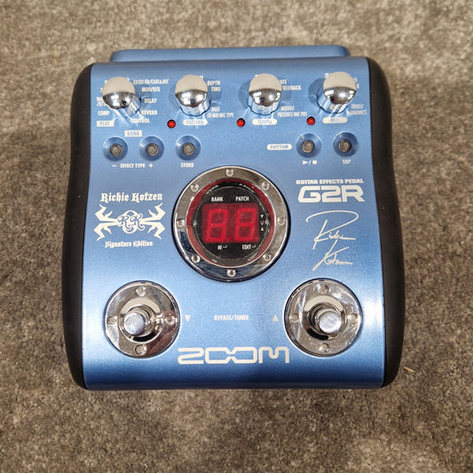 Zoom G2R Richie Kotzen Signature Edition Effects Pedal - Signature Model, Multi-Effects - Excellent w/ Original Box & Power Supply & Manuals