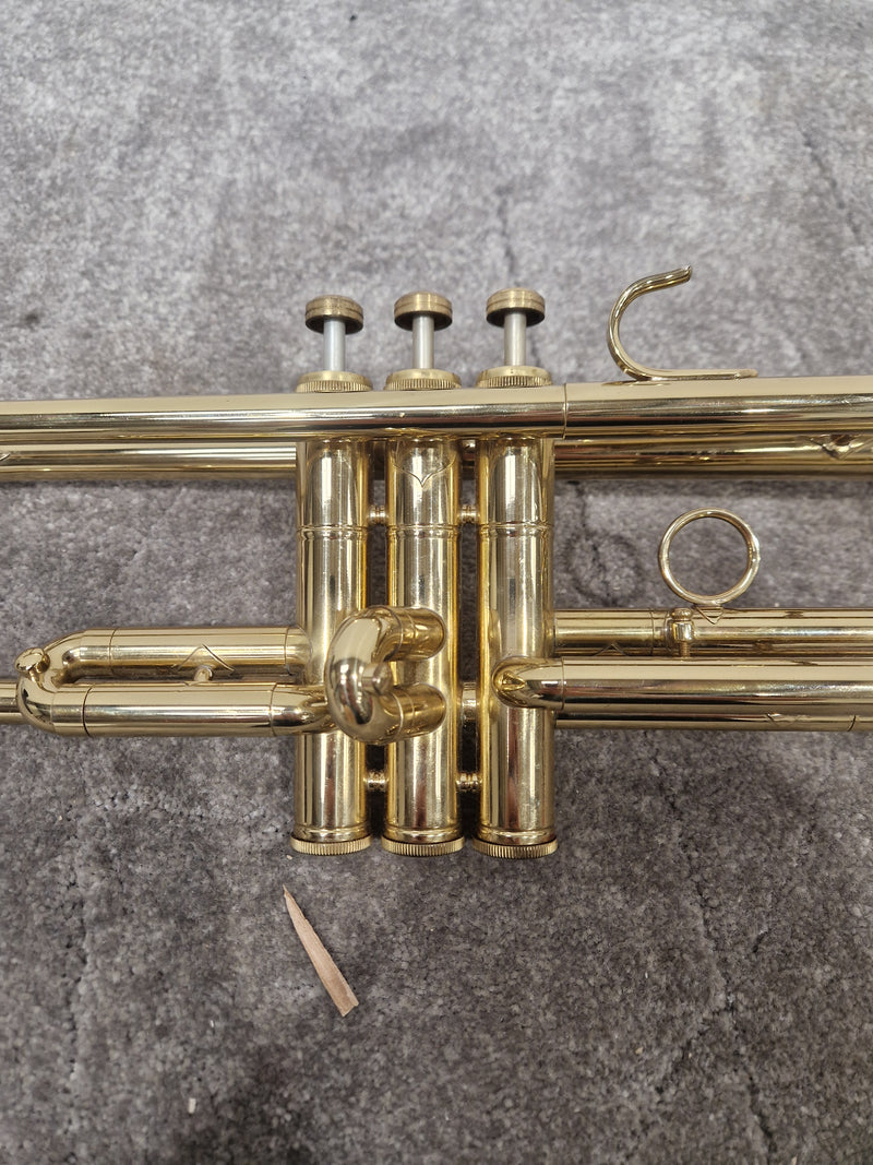Amati Kraslice ATR 201 Trumpet - Bb Key, Gold Lacquer - Excellent w/ Hard Case - Image 7