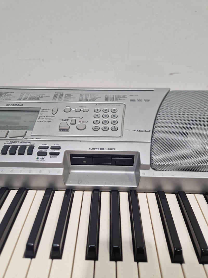 Yamaha Psr450 Keyboard - 61 Keys, Built-in Speakers - Fair - Image 5