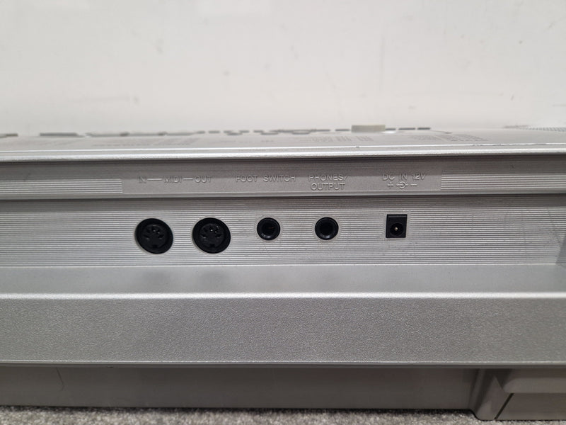 Yamaha Psr450 Keyboard - 61 Keys, Built-in Speakers - Fair - Image 11