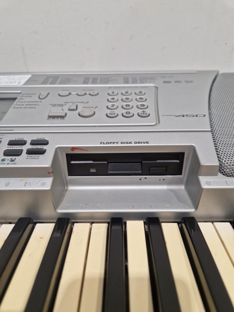 Yamaha Psr450 Keyboard - Portable Arranger, 61 Keys - Spares or Repair - Image 4