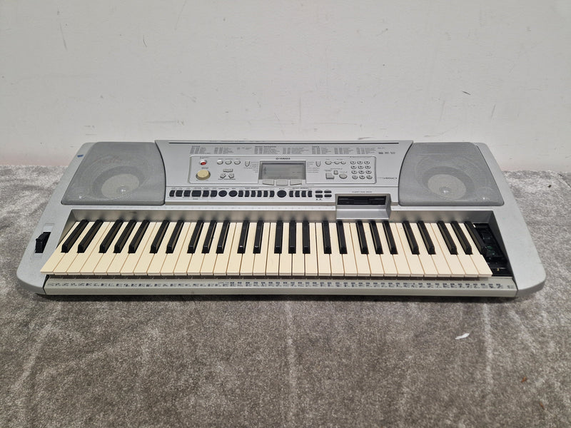 Yamaha Psr450 Keyboard - 61 Keys, Touch Sensitive - Spares or Repair - Image 6