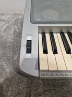 Yamaha Psr450 Keyboard - 61 Keys, Touch Sensitive - Spares or Repair - Image 5