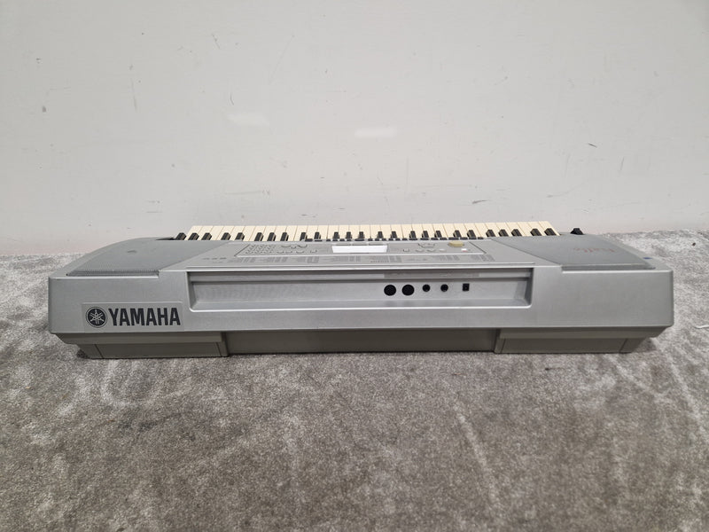 Yamaha Psr450 Keyboard - 61 Keys, Touch Sensitive - Spares or Repair - Image 2
