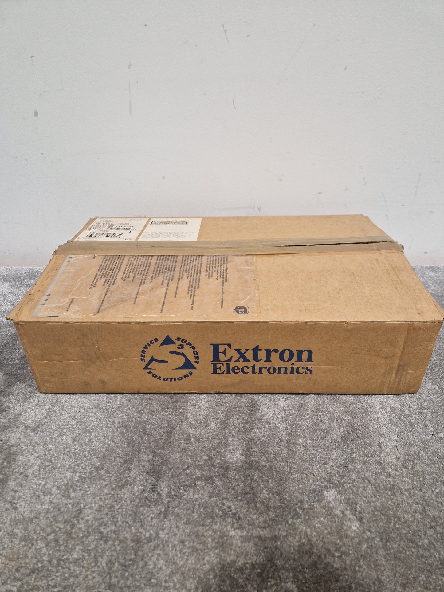 Extron MVX 44 Vga A Matrix Switcher - 4x4 VGA Matrix, High Resolution - Excellent w/ Original Box & Power Supply & Manuals