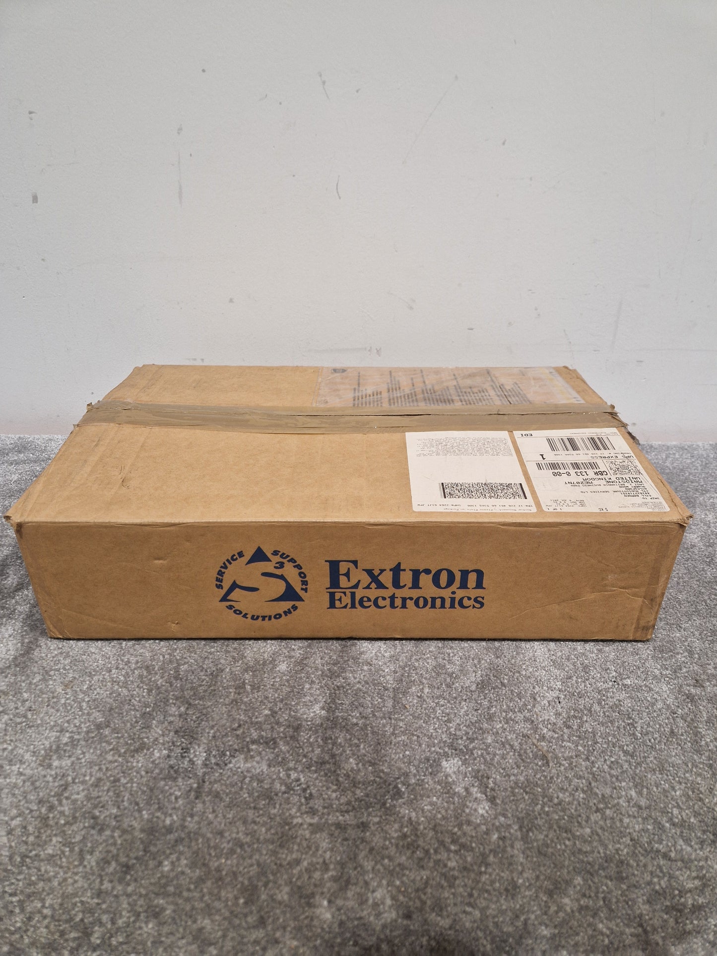 Extron MVX 44 Vga A Matrix Switcher - 4x4 VGA Matrix, High Resolution - Excellent w/ Original Box & Power Supply & Manuals