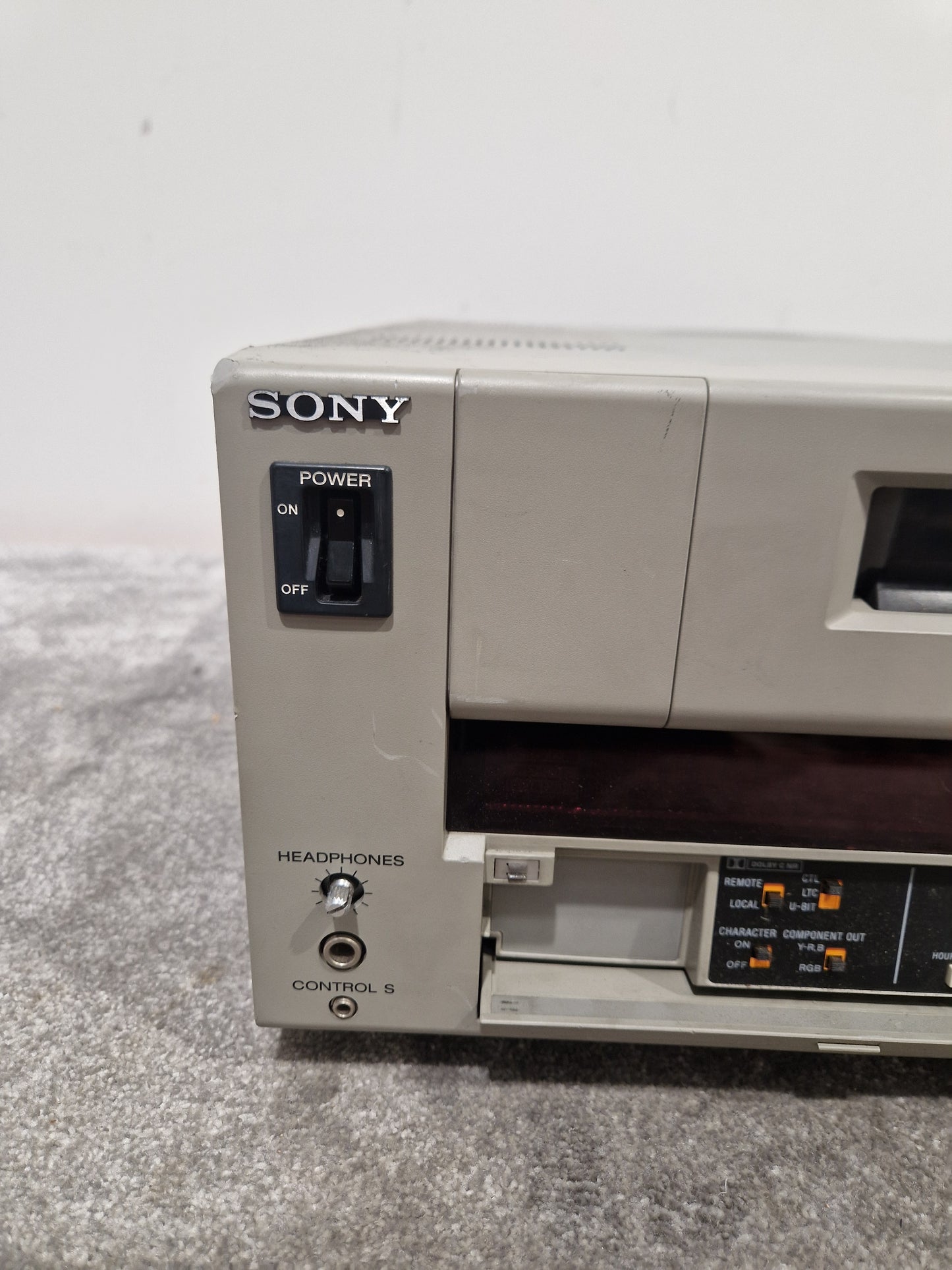 Sony Betacam SP Video Cassette Player - UVW-1200p RGB - Professional Video Deck, RGB Output - Good