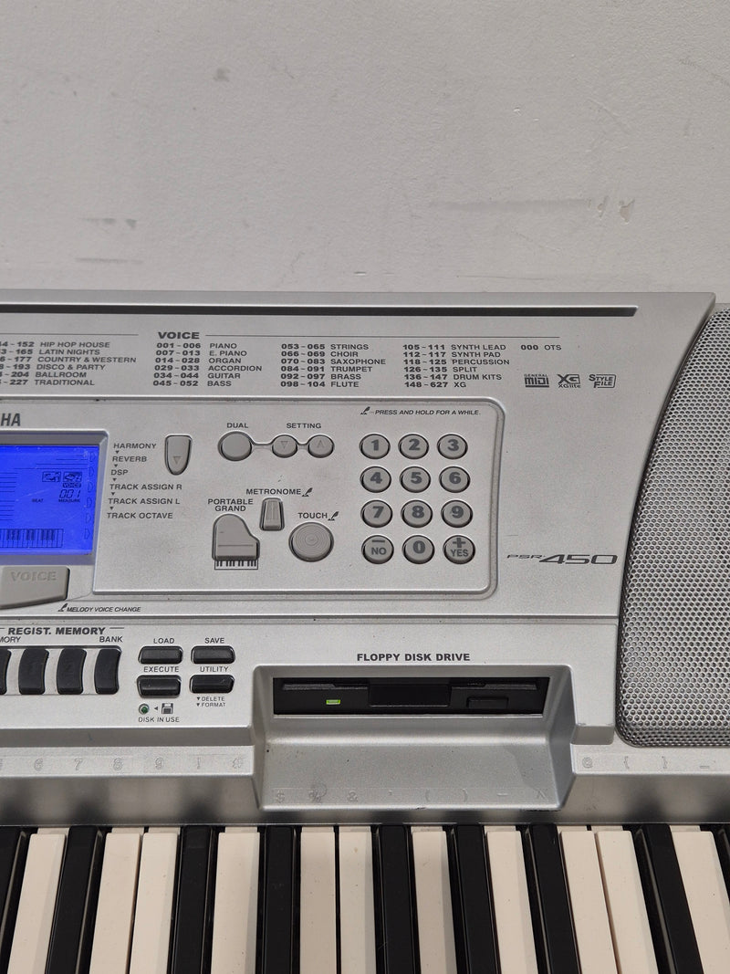 Yamaha Psr450 Keyboard - 61 Keys, Built-in Speakers - Fair - Image 4