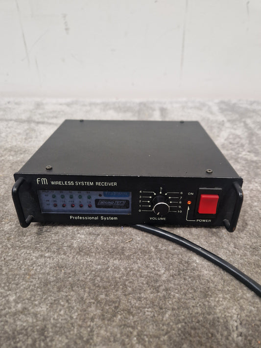 FM Wireless System Receiver Audio Equipment - Wireless Connectivity, Durable Design - Very Good