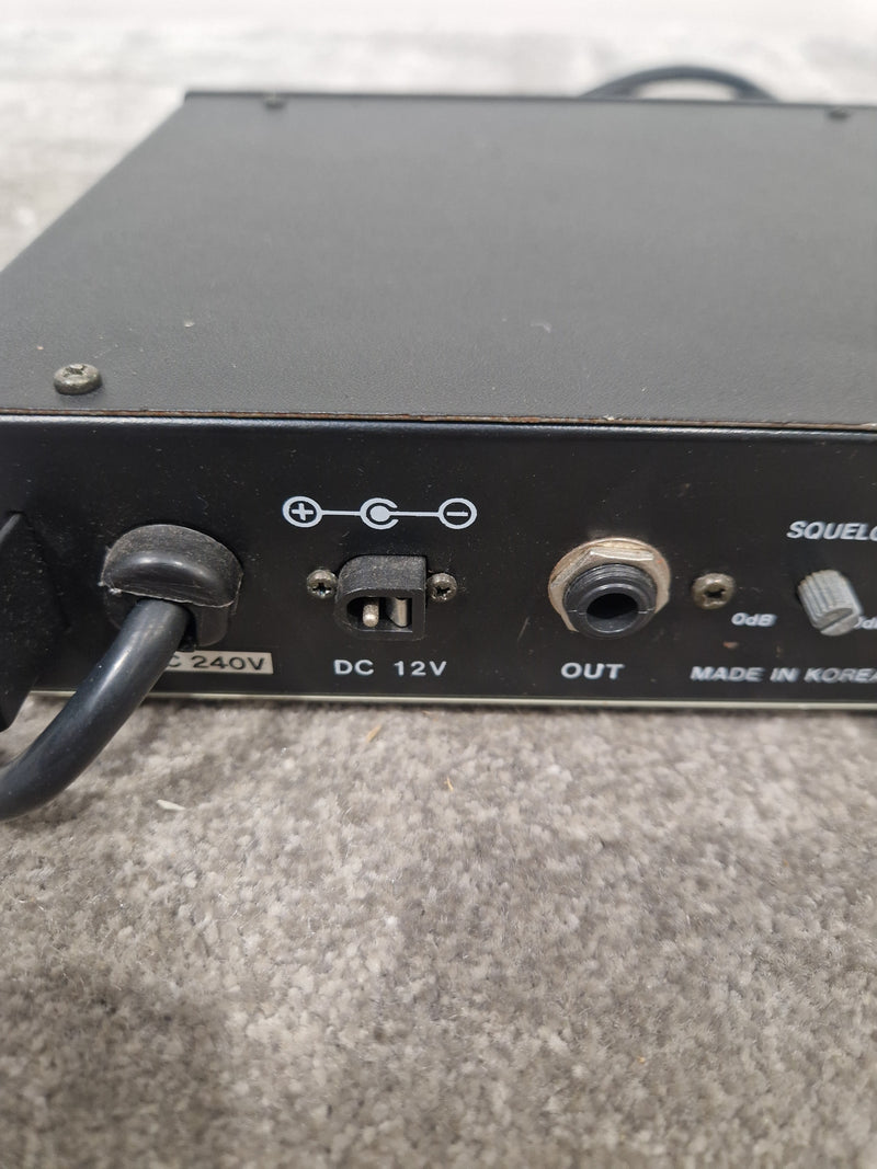 FM Wireless System Receiver Audio Equipment - Wireless Connectivity, Durable Design - Very Good - Image 7