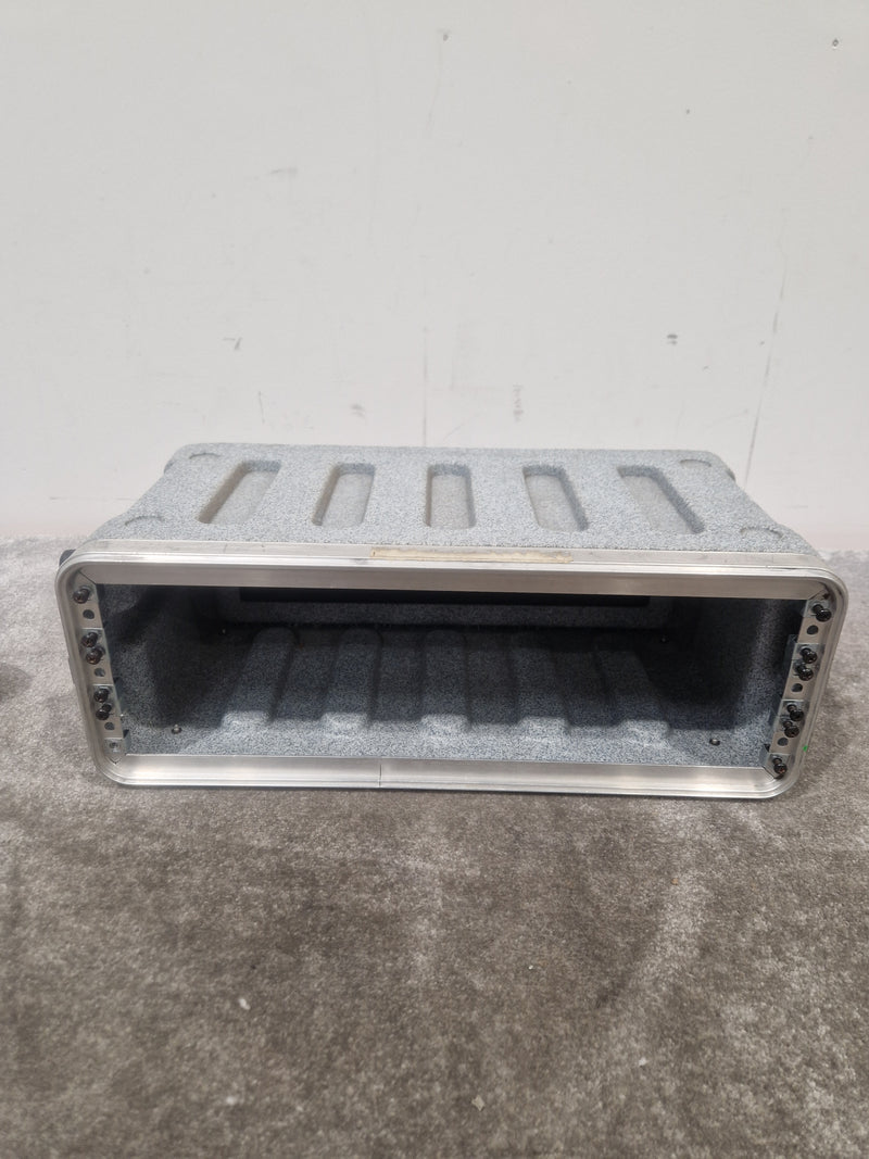 Skb Flight Case - Heavy-Duty Protection, Durable - Good - Image 4