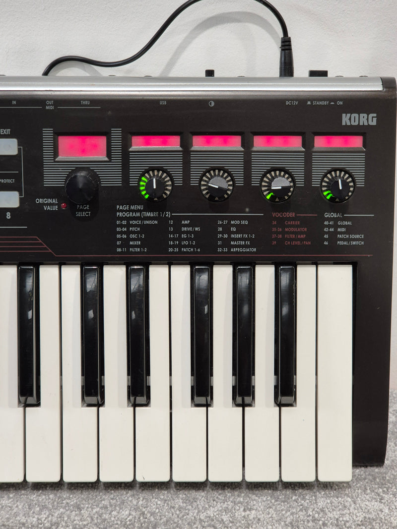Korg R3 Synthesiser/vocoder Keyboard - Vocoder Functionality, 8-Voice Synthesis - Very Good w/ Power Supply & Accessories - Image 4