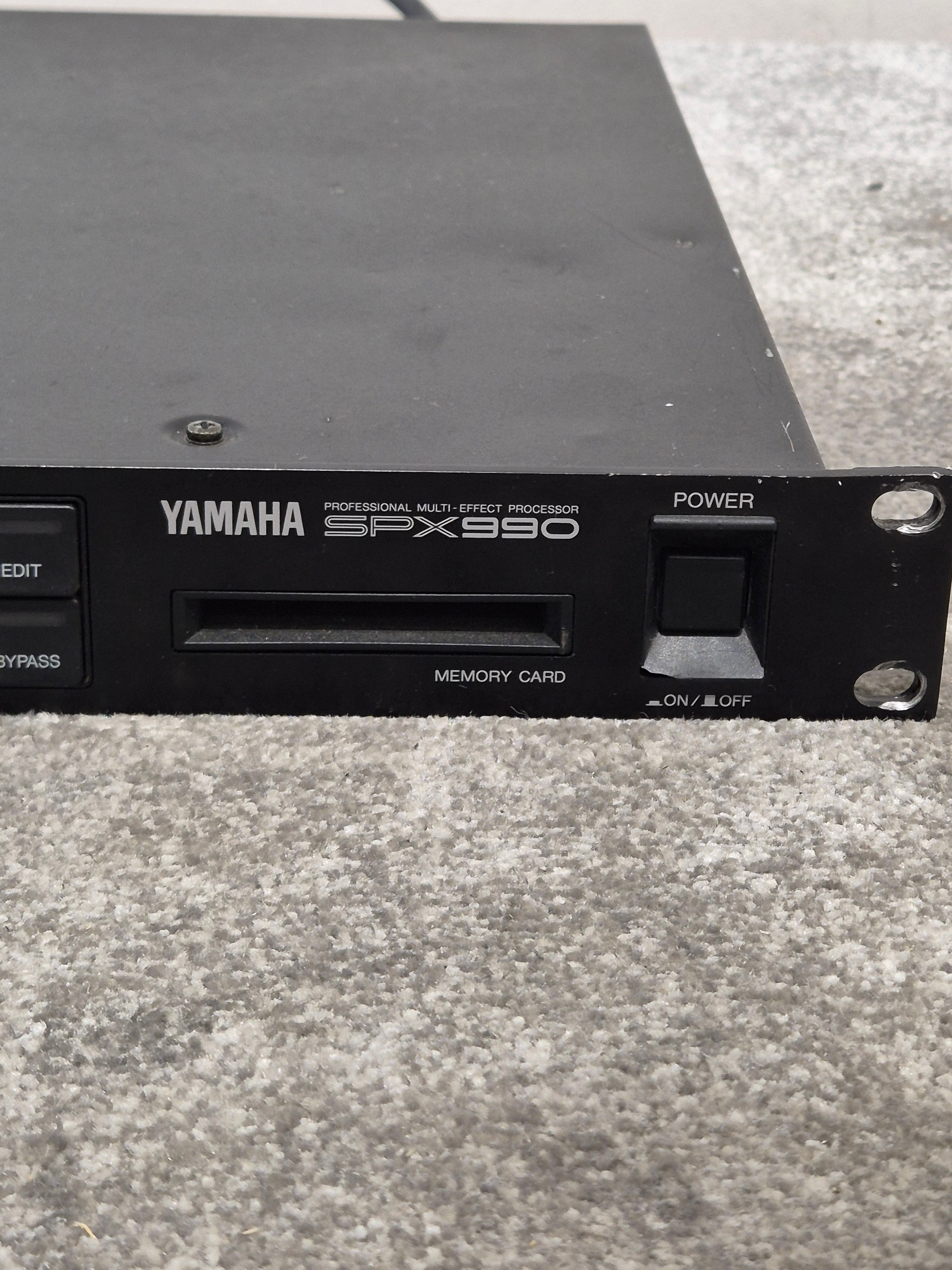 Yamaha Spx990 Multi-effect Processor - Digital Effects Processor