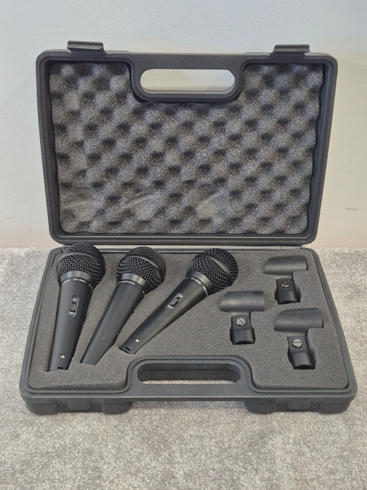 Soundlab Dynamic Microphone Kit - 3 Microphones / 3 Holders - Excellent w/ Hard Case