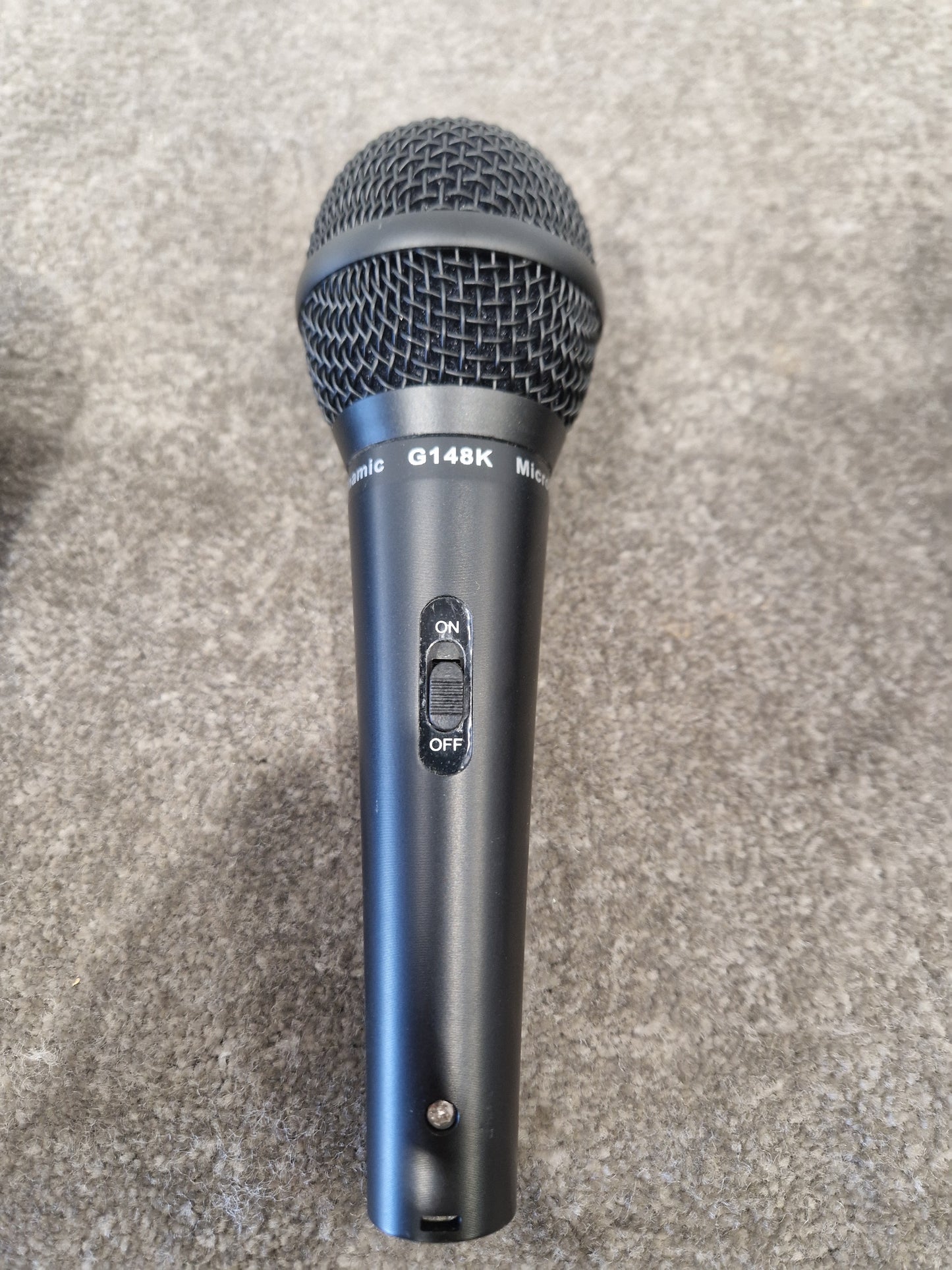 Dynamic G148k Microphone Set OF Three - Professional Vocal Microphones, Cardioid Pattern - Excellent w/ Hard Case
